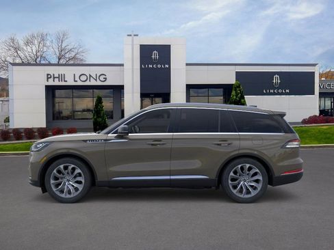 New 2026 Lincoln Aviator Reserve image 3