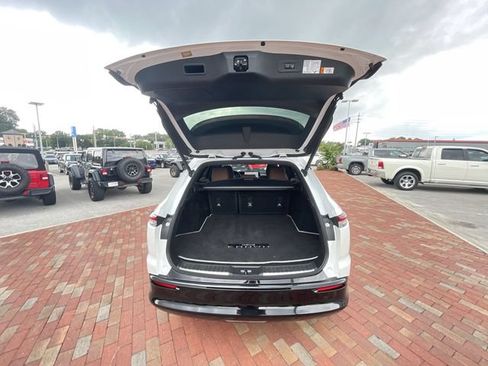 Used 2025 Toyota Crown Signia AWD/4WD image 34