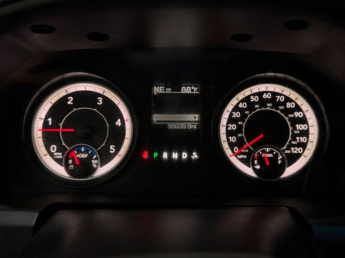 Used 2018 RAM 2500 Tradesman w/ Cold Weather Group image 37