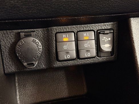 Used 2014 Toyota Corolla S Premium w/ Driver Convenience Package image 23