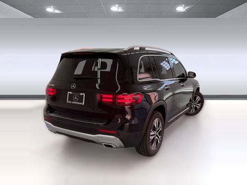 New 2026 Mercedes-Benz GLB 250 image 6