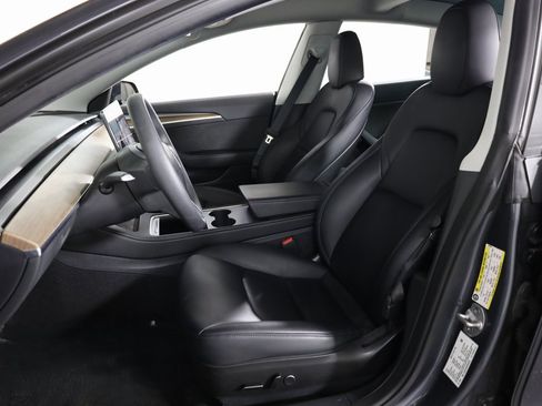 Used 2023 Tesla Model 3 Standard Range image 30