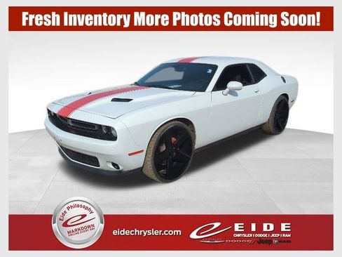 Used 2015 Dodge Challenger SXT w/ Sound Group image 1