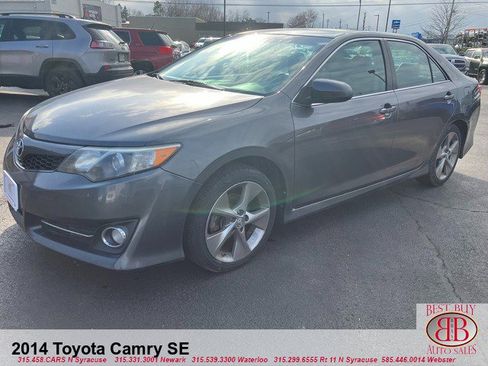 Used 2014 Toyota Camry SE FWD image 3