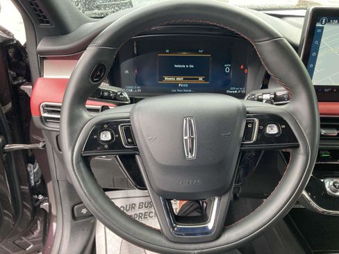 Used 2023 Lincoln Corsair Reserve w/ Towing Package image 31
