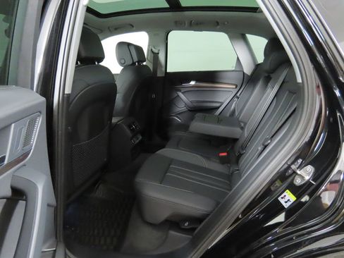 Used 2025 Audi Q5 2.0T Premium Plus w/ Premium Plus Package AWD/4WD image 22