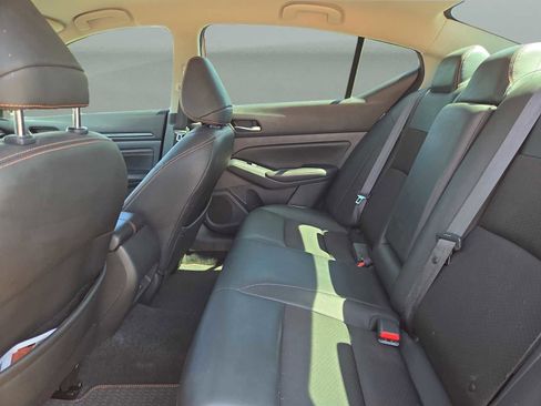 Used 2021 Nissan Altima 2.5 SR image 12