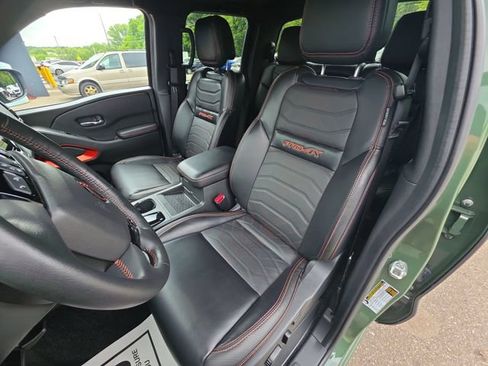 Certified 2025 Nissan Frontier PRO-4X w/ Pro Premium Package AWD/4WD image 11
