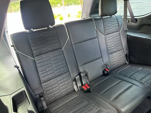 Used 2025 Cadillac Escalade ESV Sport Platinum AWD/4WD image 53