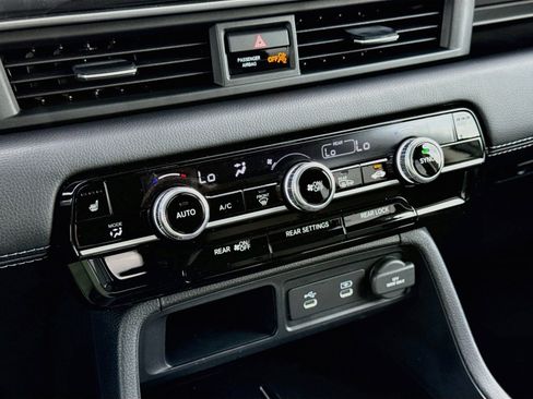 Used 2026 Honda Pilot EX-L image 17