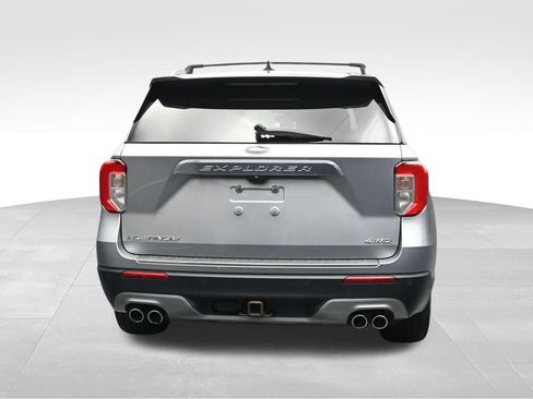 Used 2021 Ford Explorer Platinum w/ Equipment Group 601A AWD/4WD image 4