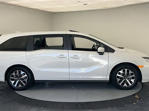 New 2026 Honda Odyssey EX-L image 12