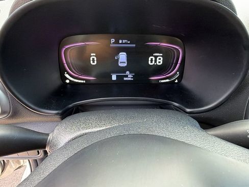 Used 2024 Kia Soul LX w/ Option Group 015 FWD image 21