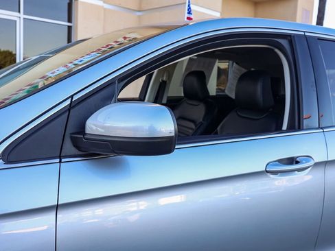 Used 2023 Ford Edge SEL image 14