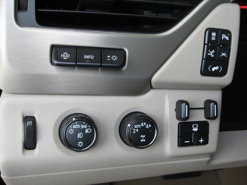 Used 2019 GMC Yukon Denali w/ Denali Ultimate Package image 14