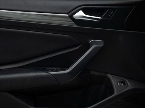 Used 2019 Volkswagen Jetta SEL image 24