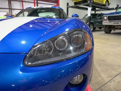 Used 2006 Dodge Viper SRT-10 w/ First Edition Group RWD image 31