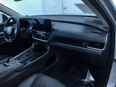 Certified 2025 Toyota Grand Highlander AWD image 23