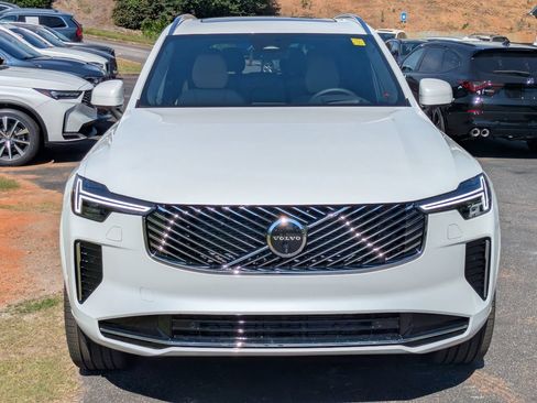 New 2026 Volvo XC90 B5 Core AWD/4WD image 9