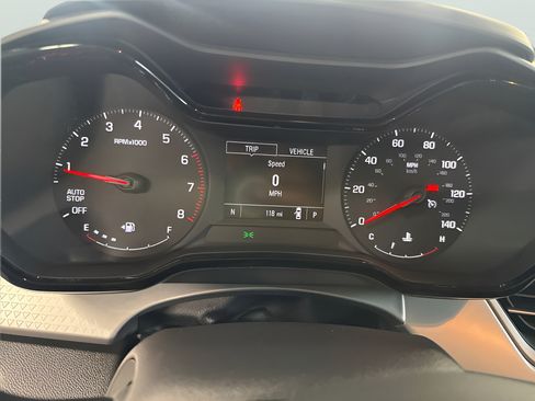 Used 2026 Chevrolet Trax LS w/ LS Convenience Package FWD image 23