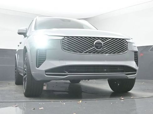 New 2026 Volvo XC90 B6 Plus w/ Protection Package Premier image 39