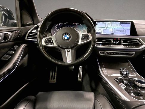 Used 2022 BMW X7 M50i w/ Dynamic Handling Package AWD/4WD image 8