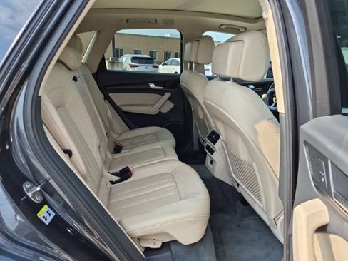 Used 2018 Audi Q5 2.0T Premium Plus AWD/4WD image 19