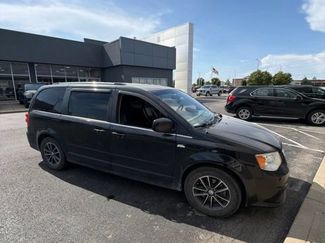 Used 2017 Dodge Grand Caravan SXT FWD video 1