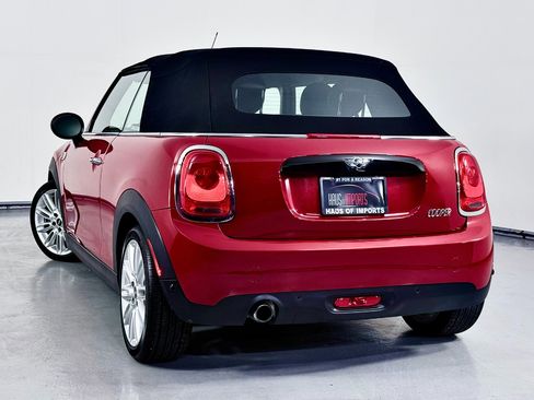 Used 2018 MINI Cooper Convertible image 24