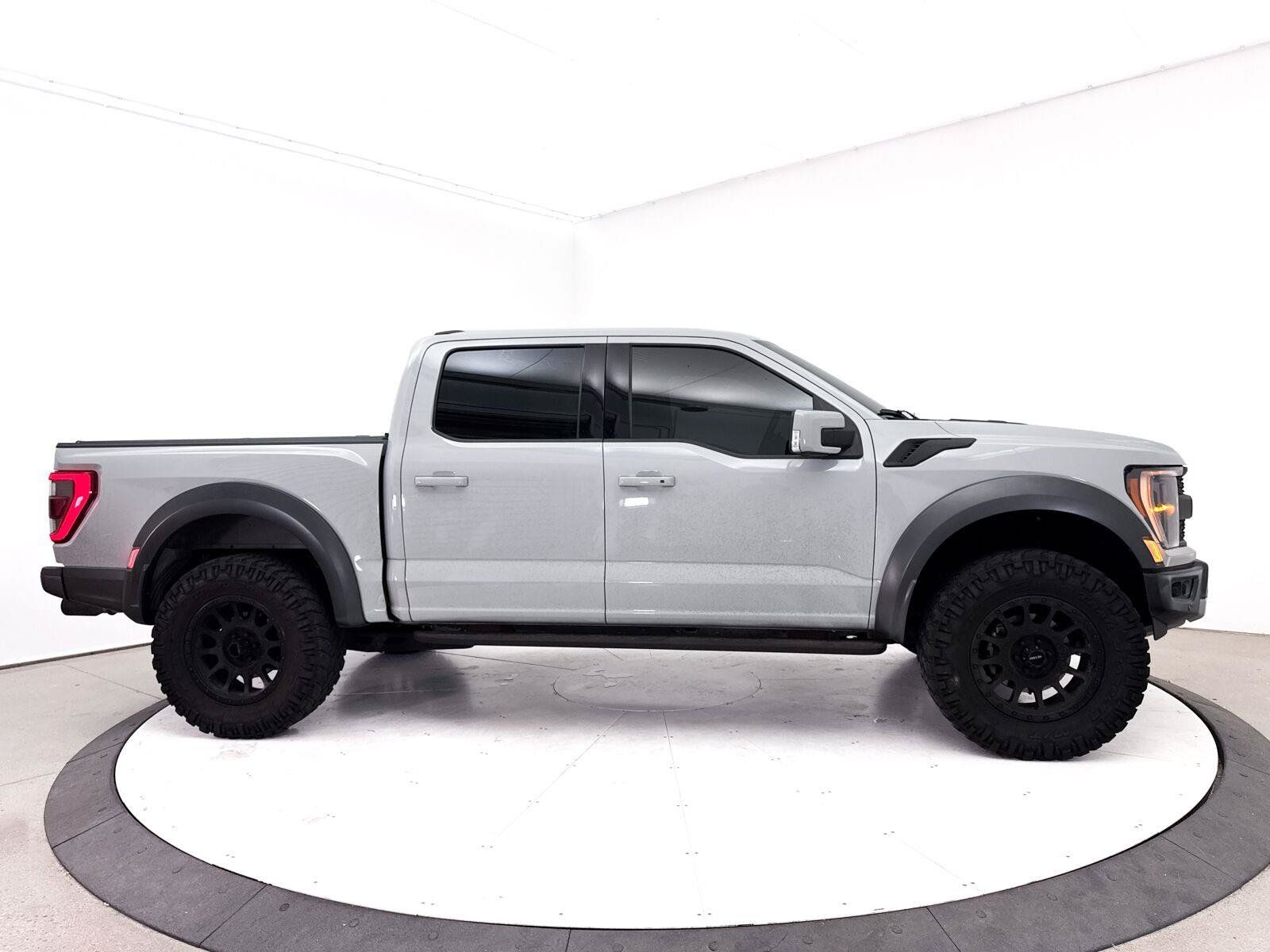 Used 2023 Ford F150 Raptor w/ Raptor Carbon Fiber Package AWD/4WD image 39
