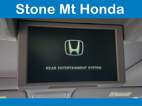 Used 2017 Honda Pilot Touring image 16