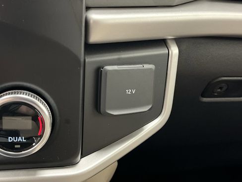 Certified 2024 Ford Expedition XLT AWD/4WD image 24