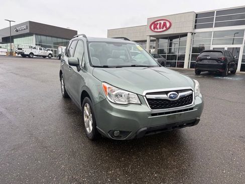 Used 2016 Subaru Forester 2.5i Premium AWD/4WD image 4