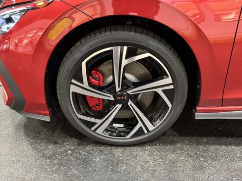 New 2026 Volkswagen GTI SE FWD image 10