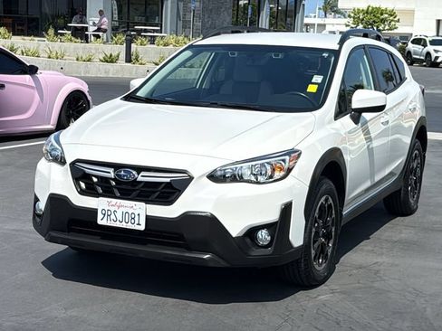 Certified 2022 Subaru Crosstrek 2.0i Premium w/ Popular Package #4A AWD/4WD image 3