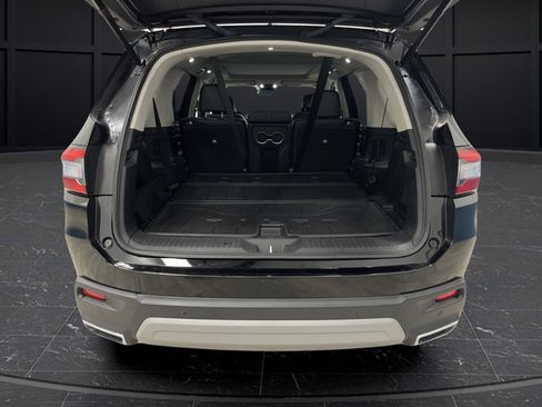Used 2023 Honda Pilot Touring image 14