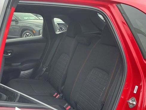 Used 2025 Honda HR-V Sport image 27