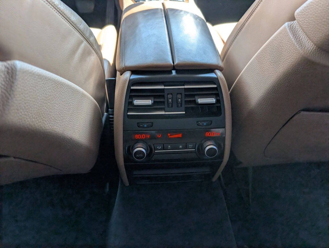 Used 2013 BMW 740Li xDrive AWD/4WD image 40