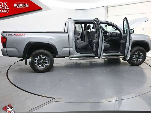 Used 2019 Toyota Tacoma TRD Off-Road w/ Technology Package AWD/4WD image 37