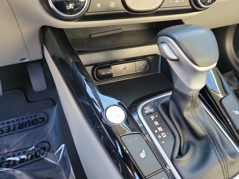 Certified 2024 Kia Soul EX FWD image 24
