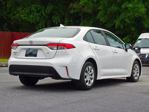 Used 2023 Toyota Corolla LE FWD image 8