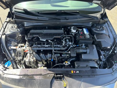 Used 2022 Hyundai Elantra SEL FWD image 61