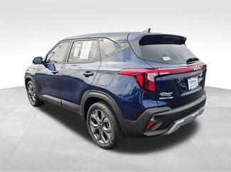 Used 2026 Kia Seltos LX FWD video 3
