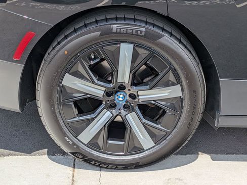 Used 2023 BMW iX xDrive50 w/ Premium Package AWD/4WD image 28