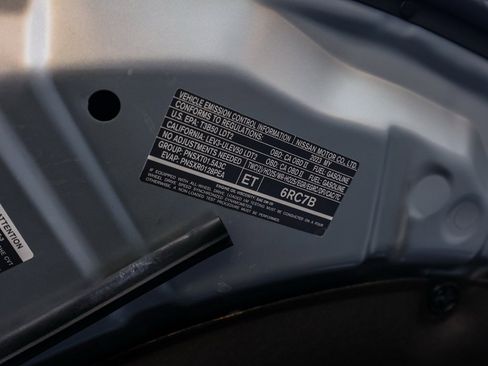 Used 2023 Nissan Rogue SV image 32