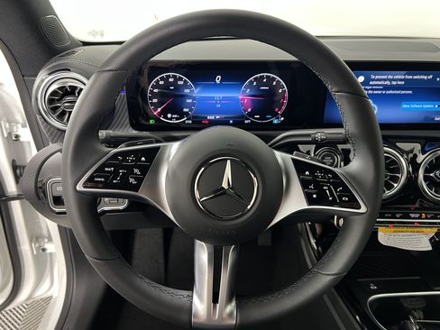 Used 2026 Mercedes-Benz CLA 250 4MATIC image 26