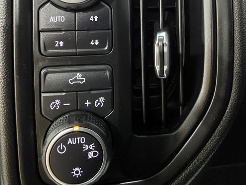 Used 2022 Chevrolet Silverado 1500 Custom Trail Boss w/ Safety Confidence Package image 34