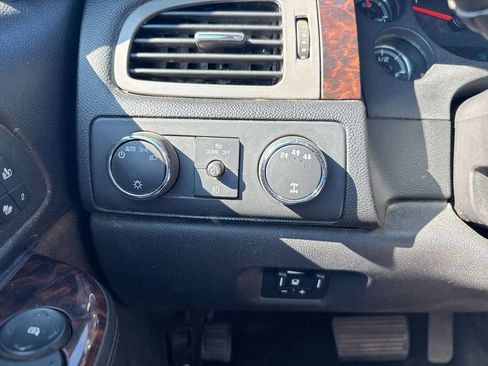 Used 2013 GMC Sierra 2500 Denali AWD/4WD image 19