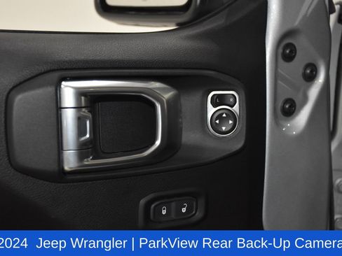 Used 2024 Jeep Wrangler Sport S image 25