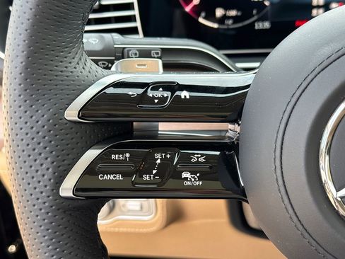 New 2026 Mercedes-Benz GLS 450 4MATIC image 27